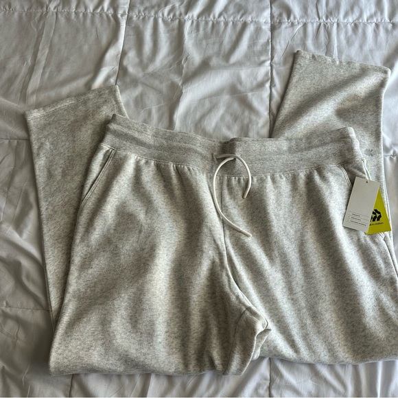 All In Motion NWT Women's XXL Gray Side Pocket Drawstring Taper Leg Sweatpants - Picture 8 of 10